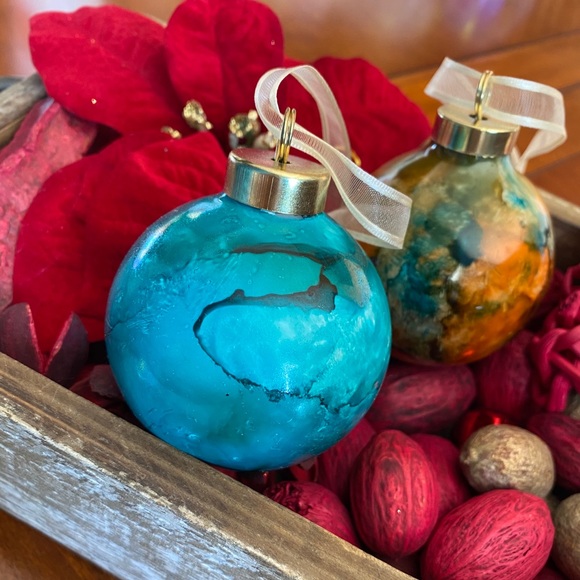 Hand Crafted Other - 🎄HP🎄 Original Hand-Painted Porcelain Ornaments